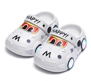  Klapki dziecięce AUTA białe chodaki dla dzieci z podświetleniem LED