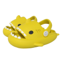 Klapki dla dzieci UNISEX piankowe SHARKY antypoślizgowe w kształcie REKINA 3D