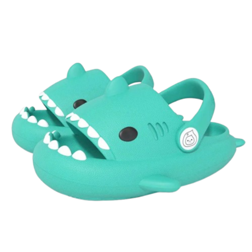 Klapki dla dzieci UNISEX piankowe SHARKY antypoślizgowe w kształcie REKINA 3D