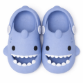 Klapki dla dzieci UNISEX piankowe SHARKY antypoślizgowe w kształcie REKINA 3D