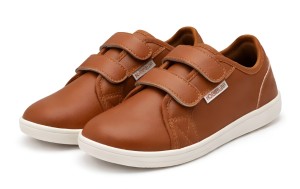 Brązowe buty dziecięce HOBIBEAR na rzep lekkie sneakersy casual z miękkiej ekoskóry