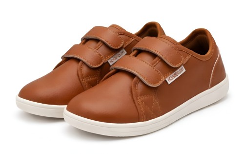 Brązowe buty dziecięce HOBIBEAR na rzep lekkie sneakersy casual z miękkiej ekoskóry