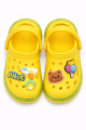 Żółte klapki dziecięce UNISEX lekkie sandałki piankowe z ozdobnymi przypinkami