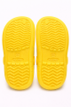 Żółte klapki dziecięce UNISEX lekkie sandałki piankowe z ozdobnymi przypinkami