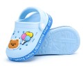 Błękitne klapki dziecięce UNISEX lekkie sandałki piankowe z ozdobnymi przypinkami