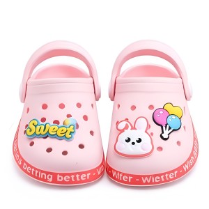 Różowe klapki dziecięce UNISEX lekkie sandałki piankowe z ozdobnymi przypinkami