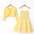 Sukienka dziewczęca żółta z bolerkiem – elegancki komplet na wyjątkowe okazje