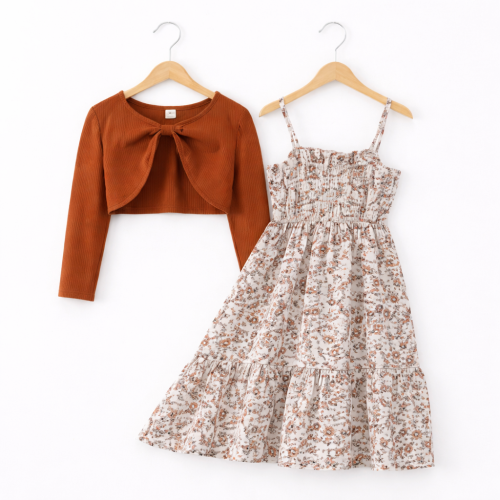 Sukienka dziewczęca w kwiaty z brązowym bolerkiem – elegancki komplet na wyjątkowe okazje